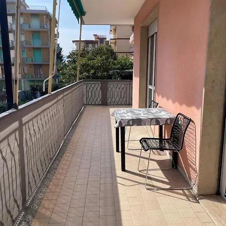 Casa Vera- Luminoso Bilocale A Due Passi Dal Mare